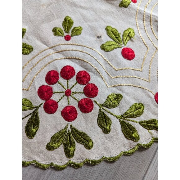 Vintage Round Linen Tablecloth With Red & Green Embroidery Floral Design 20" - Picture 2 of 4